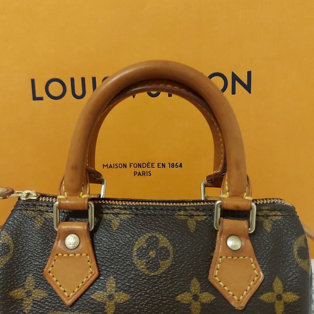 πSOLDπ Louis Vuitton Monogram Speedy Mini Sac HL - Picture 2 of 16